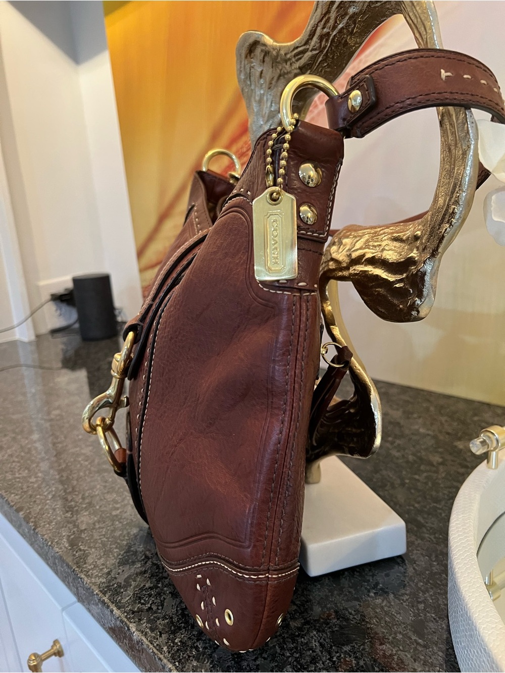 Coach Brown Leather Shoulder Bag with Gold Hardware - Picture 3 of 8